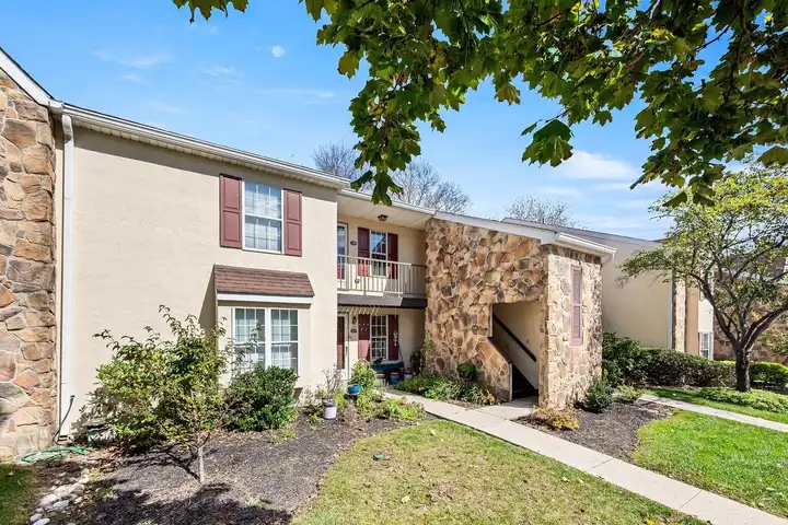 178 Valley Stream Cir unit 178H 178H - Chesterbrook, PA | Rent.