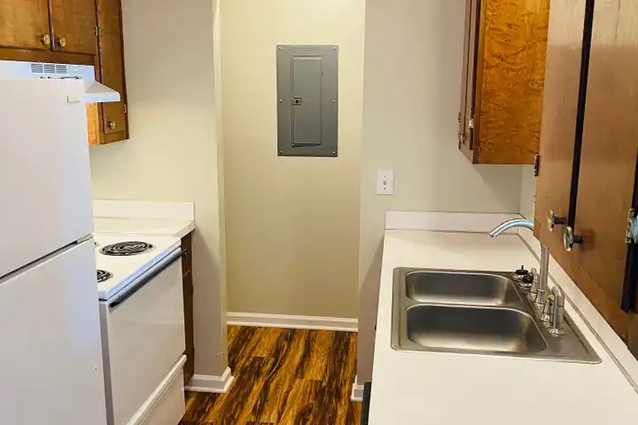 1217 E Fire Tower Rd unit Q - Greenville, NC | Rent.