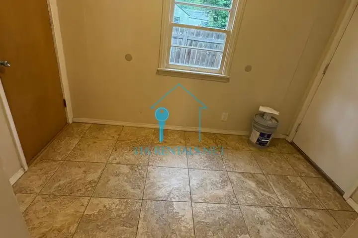 1258 N Terrace Dr - Wichita, KS | Rent.