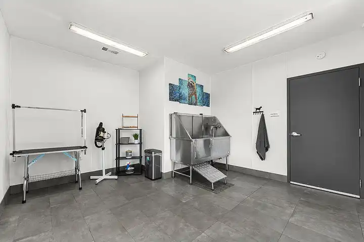 Lofts at Fox Ridge - 200 N Foxridge Dr - Raymore, MO | Rent.