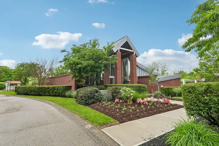 Devlin's Pointe - 2735 Westminster Cir - Allison Park, PA | Rent.