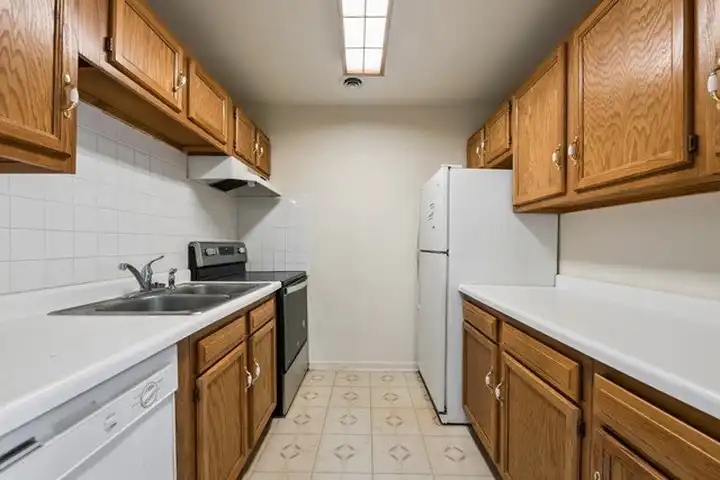 10308 Circle Dr #302 - Oak Lawn, IL | Rent.