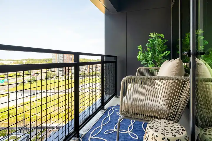 Heming - 1800 Chain Bridge Rd - McLean, VA | Rent.