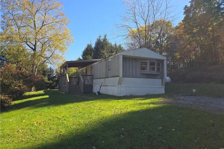 110 W Liberty Rd - Slippery Rock, PA | Rent.