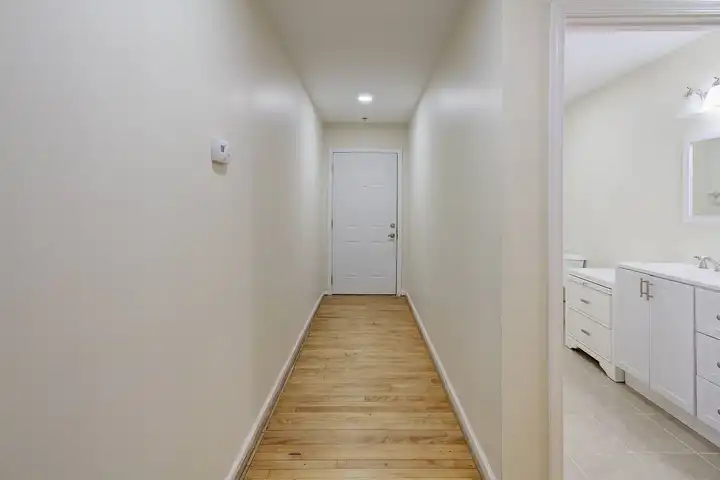 Garland Rodes Apartments - 2244 Rivermont Ave - Lynchburg, VA | Rent.