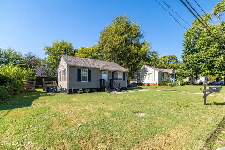 203 Coleman St - Maryville, TN | Rent.