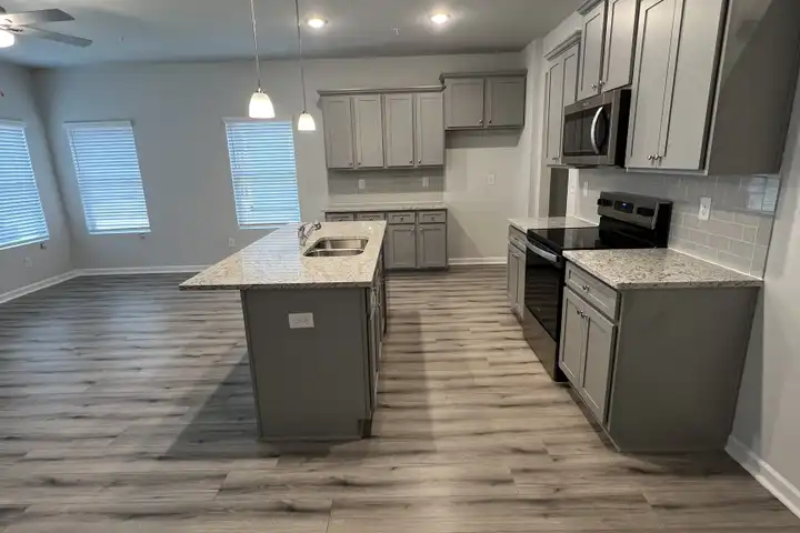 11651 Chatham Dr - Hampton, GA | Rent.