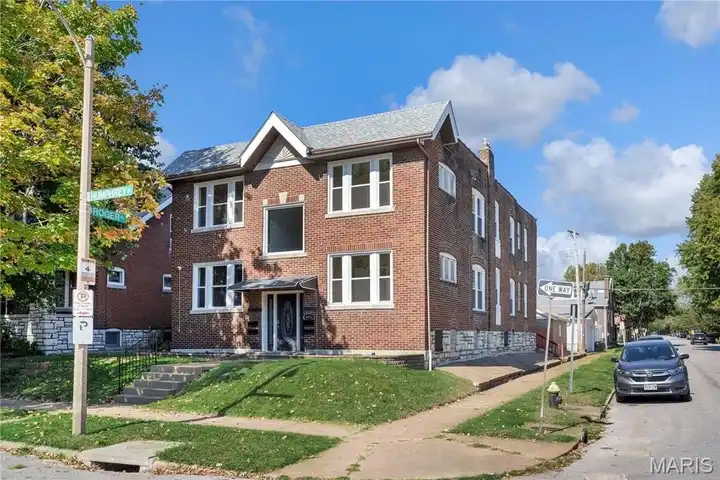 4003 Humphrey St #2E - Saint Louis, MO | Rent.