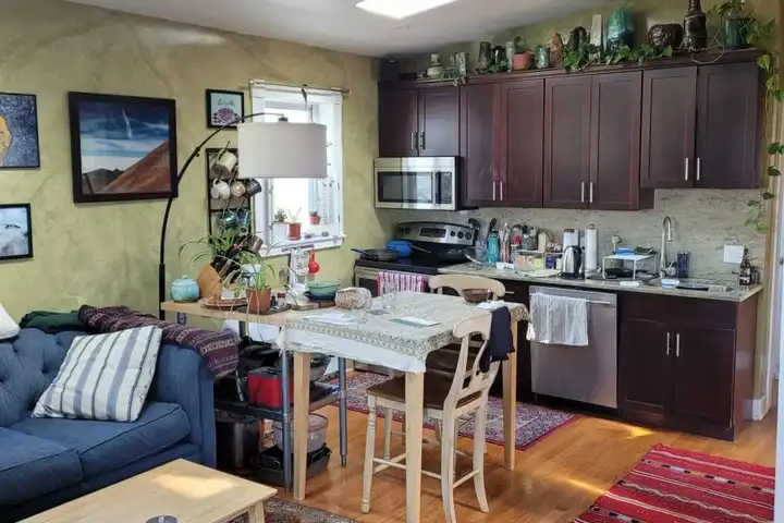 24 Ellington Rd unit A3 - Somerville, MA | Rent.