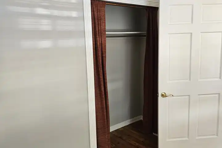 35 E Hoster St - Columbus, OH | Rent.