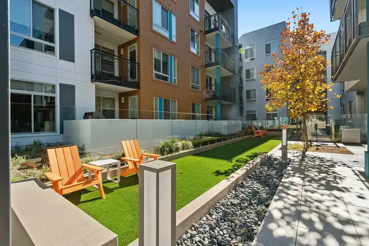 AMLI Uptown Orange - 385 S Manchester Ave - Orange, CA | Rent.