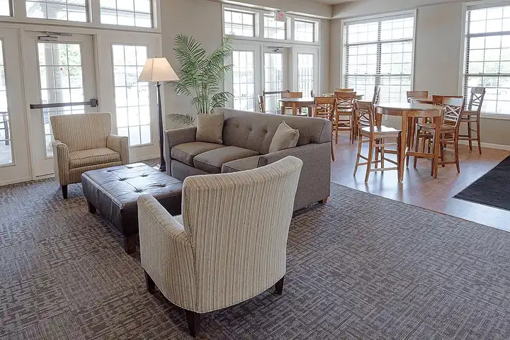 River Oaks - 5425 E Paris Ave SE - Kentwood, MI | Rent.