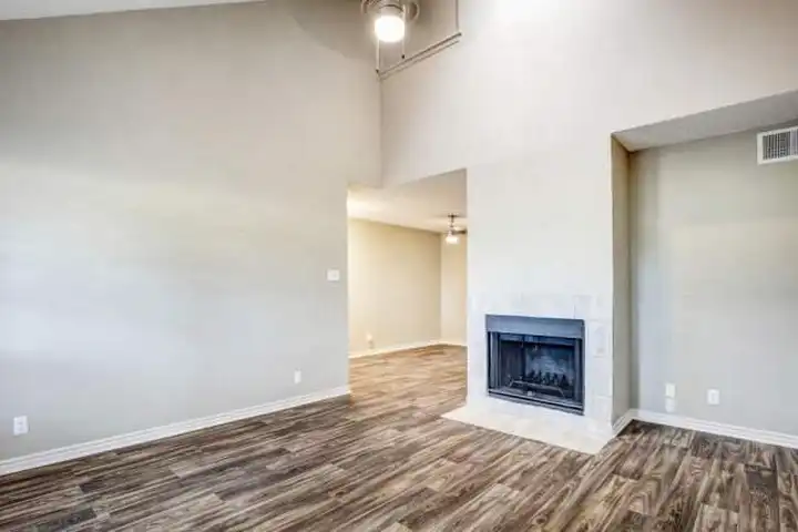 2242 Marsh Ln - Carrollton, TX | Rent.