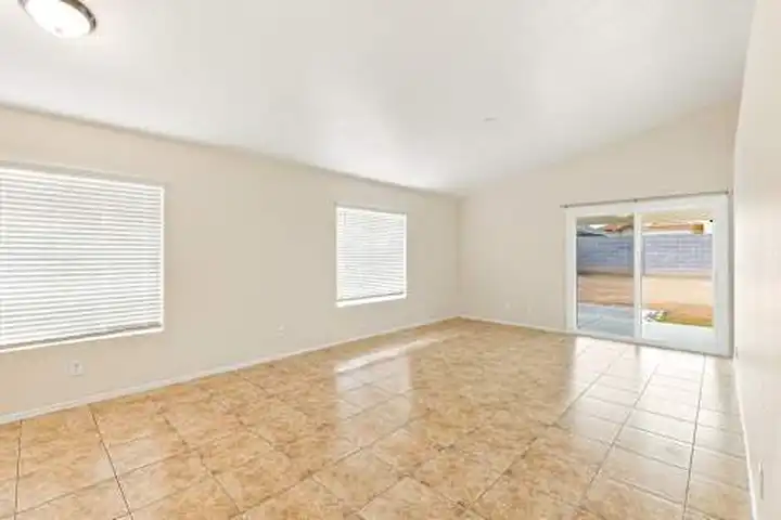 2741 W Pecan Rd - Phoenix, AZ | Rent.