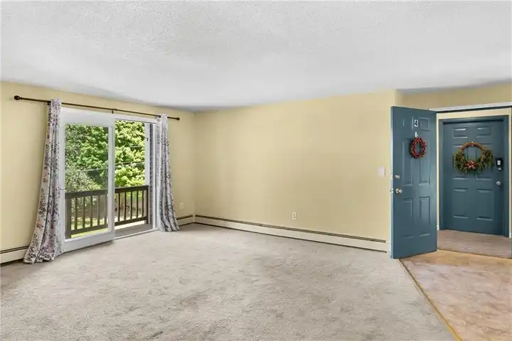 283 Privilege St #4 - Woonsocket, RI | Rent.