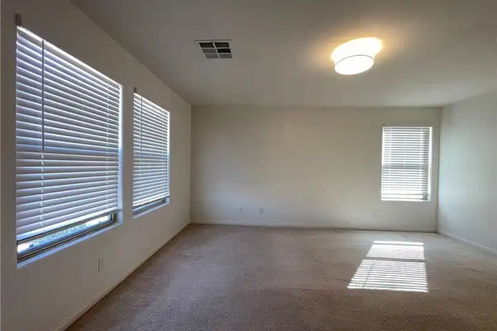 512 Eagle Glen Rd - Las Vegas, NV | Rent.