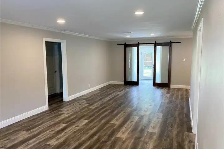4906 W Mockingbird Ln - Dallas, TX | Rent.