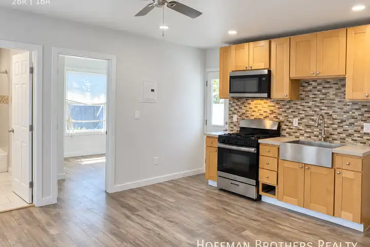 1194 1/2 E 41st St - Los Angeles, CA | Rent.