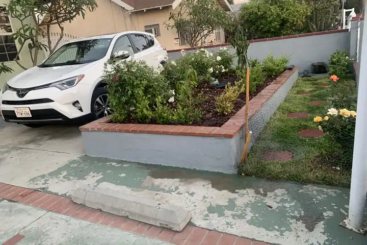 1052 S Alma Ave - Los Angeles, CA | Rent.