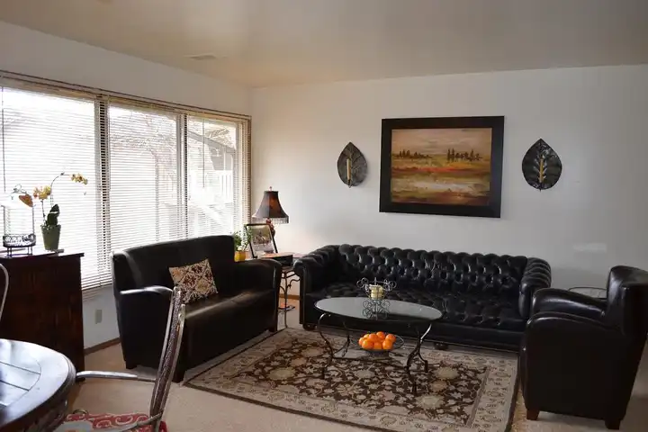 Windpoint Apartments - 4042 N Main St - Racine, WI | Rent.