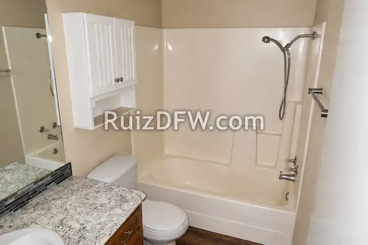 421 S Las Vegas Trail unit 421 - White Settlement, TX | Rent.