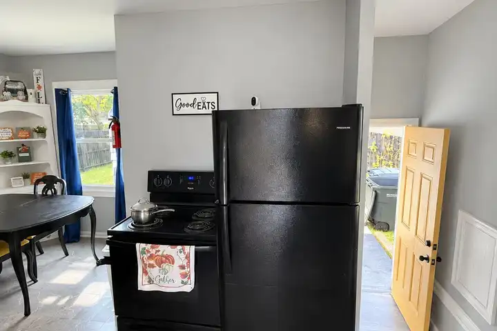 1956 N Drexel Ave - 1956 N Drexel Ave unit 3 - Indianapolis, IN | Rent.
