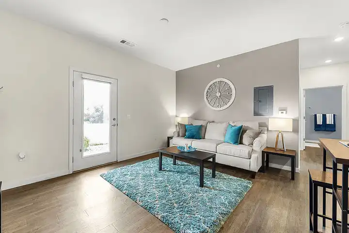 Lofts at Fox Ridge - 200 N Foxridge Dr - Raymore, MO | Rent.
