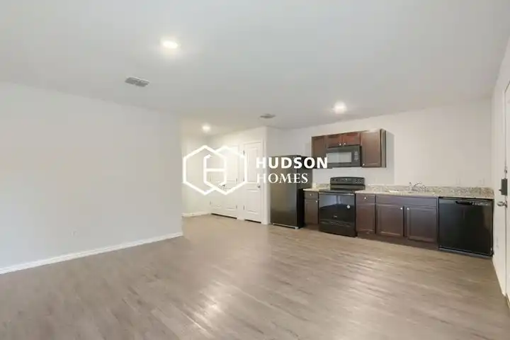 1505 N 11th St unit A - Waco, TX | Rent.