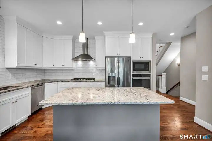 14 Yorkshire Ct unit 14 - Farmington, CT | Rent.