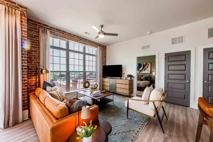 The Oliver Luxury Apartments - 7 Vance Ave - Memphis, TN | Rent.