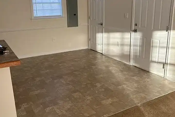 Patterson Crossing - 901 W Queen St - Hampton, VA | Rent.