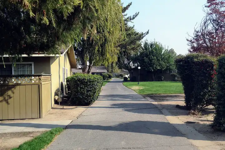 1108 Villa Ave unit C 175 - Clovis, CA | Rent.