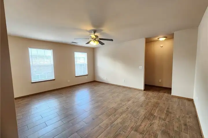 302 Foxglove St - Centerton, AR | Rent.