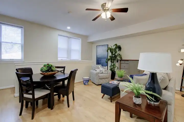 Garland Rodes Apartments - 2244 Rivermont Ave - Lynchburg, VA | Rent.