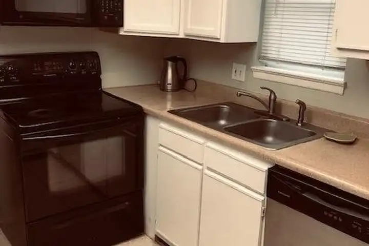 21815 Hidden Rivers Dr N - Southfield, MI | Rent.