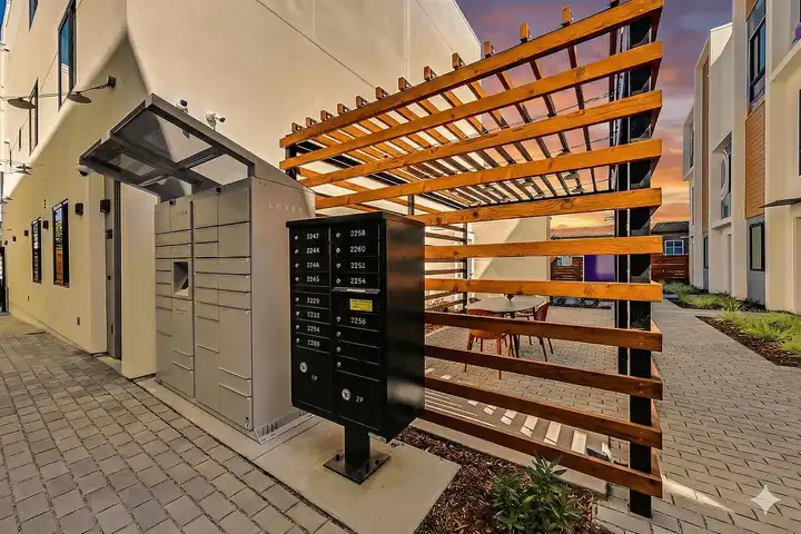 ArtHaus Magnolia - 2242 Magnolia St - Oakland, CA | Rent.