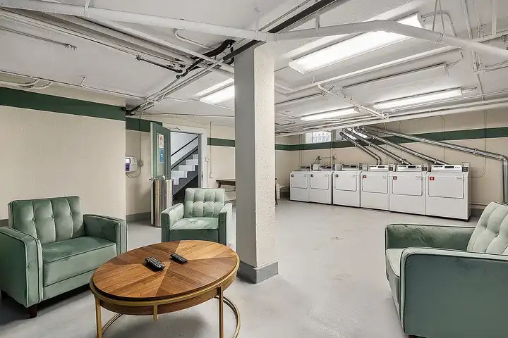 Cambridge Manor - 1743 N Cambridge Ave - Milwaukee, WI | Rent.