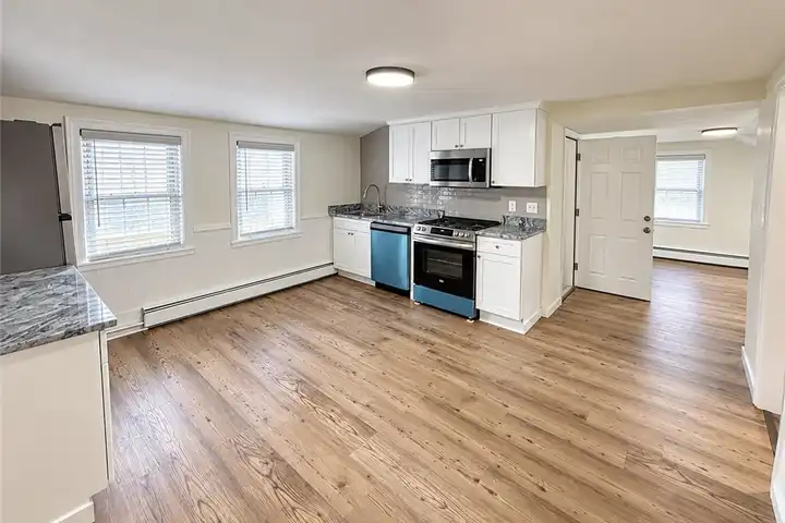 223 Child St unit 2 - Warren, RI | Rent.
