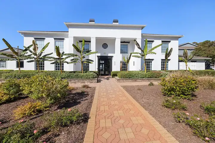 The Riley - 4800 Waterford Point Dr - Raleigh, NC | Rent.