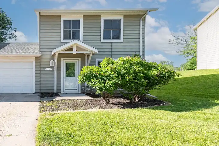 Rising View - 3116 Lockbourne Dr - Bellevue, NE | Rent.