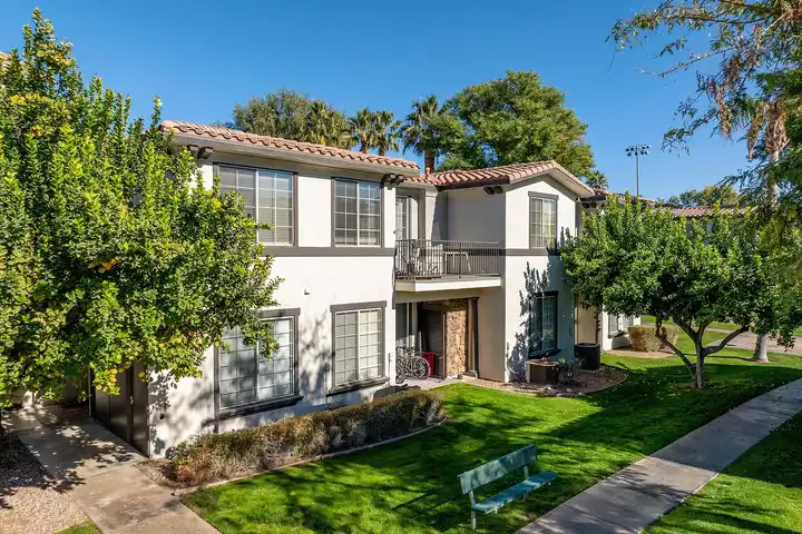 Canterra - 74401 E Hovley Ln - Palm Desert, CA | Rent.