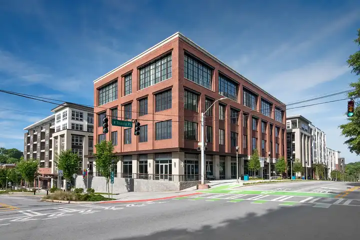 AMLI Decatur - 122 W Trinity Pl - Decatur, GA | Rent.
