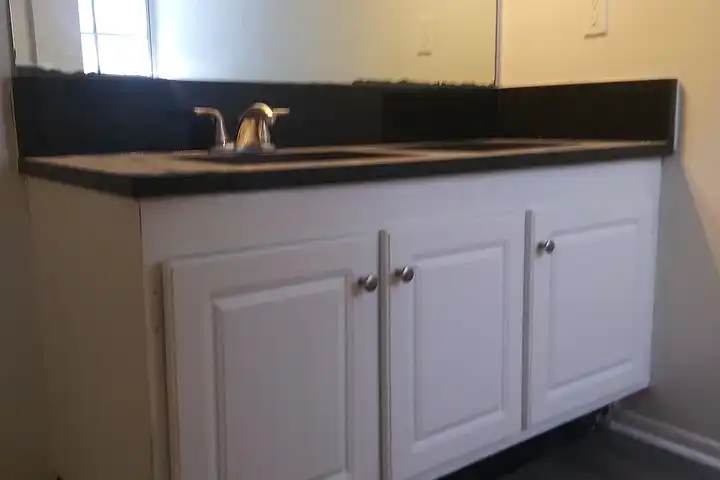 Oak Ridge Apartments - 13333 Ridge Rd - Largo, FL | Rent.