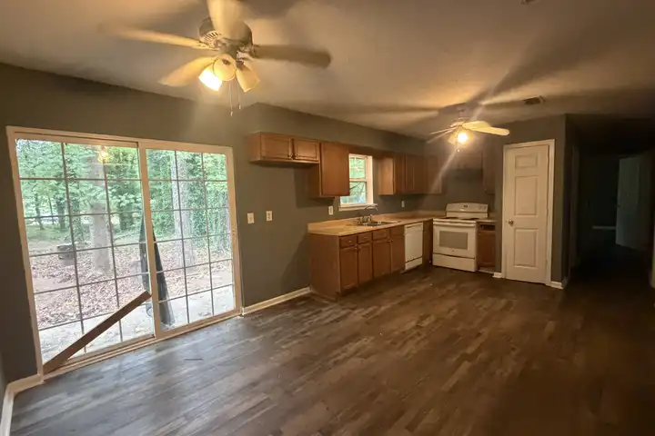 2832 Woodfield Dr - Rex, GA | Rent.