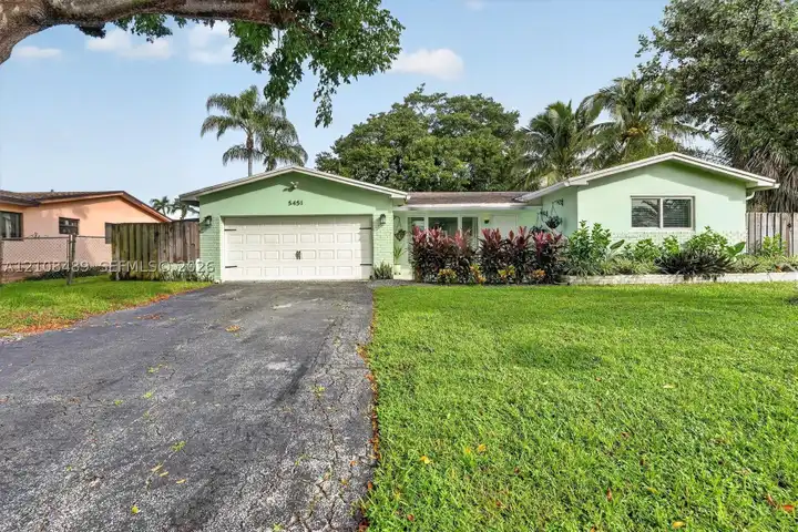5451 Buchanan St #0 - Hollywood, FL | Rent.