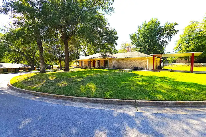 311 Savannah Dr - Tyler, TX | Rent.