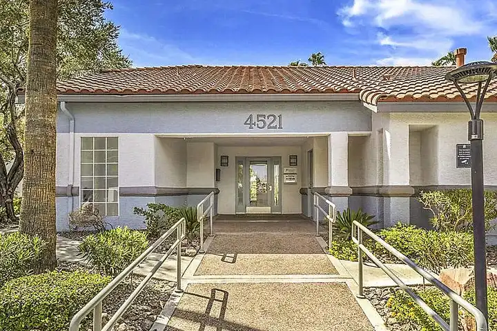 Agave Ridge - 4521 E Bonanza Rd - Las Vegas, NV | Rent.