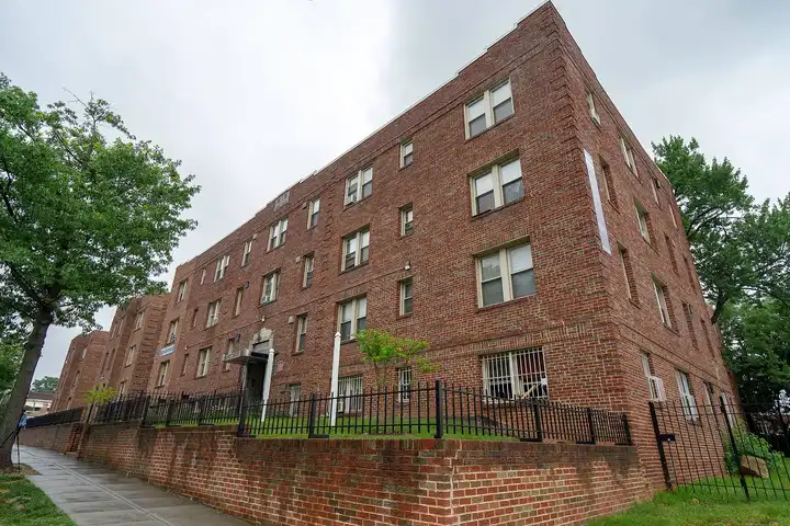 Panorama Courts - 315 Franklin St NE - Washington, DC | Rent.
