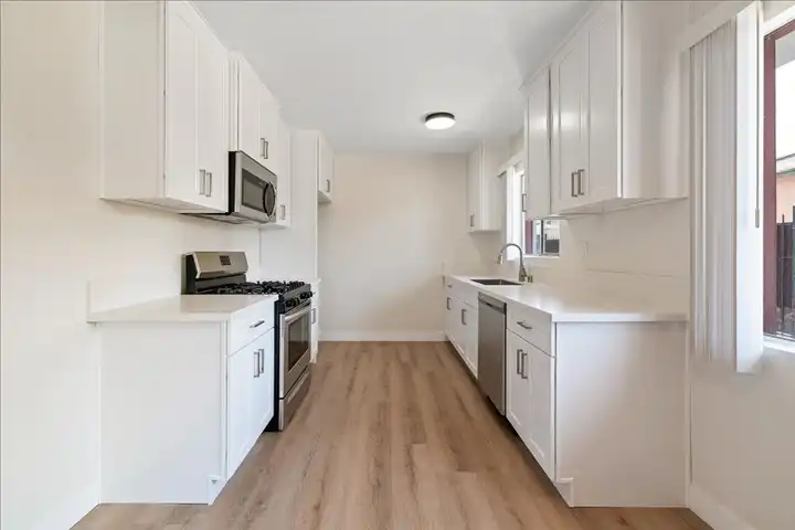 10920 S Osage Ave - Inglewood, CA | Rent.
