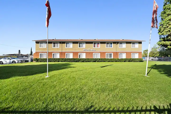 Villa de la Rosa - 7862 Lankershim Ave - Highland, CA | Rent.